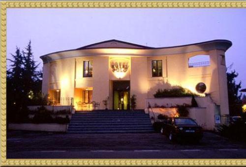 Polo Hotel Узмате-Велате Экстерьер фото