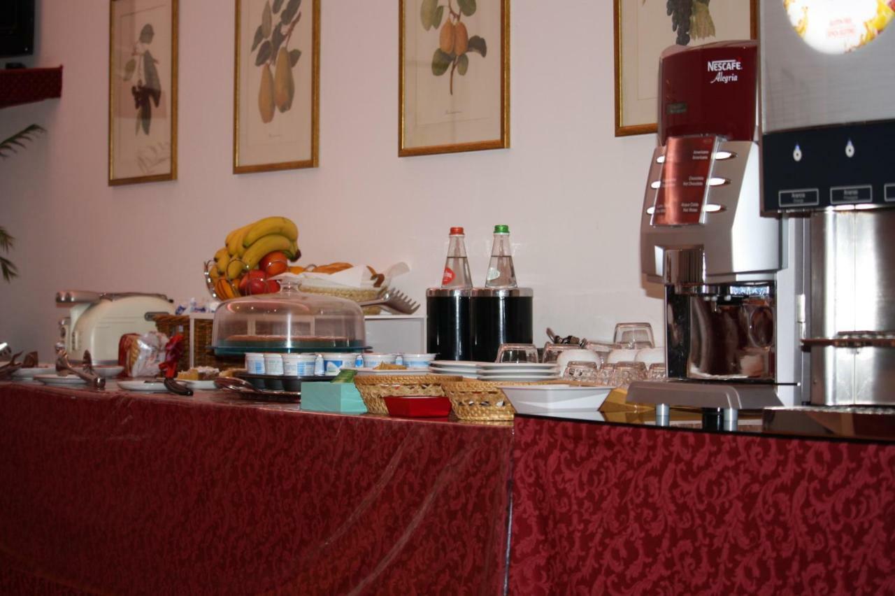 Polo Hotel Узмате-Велате Экстерьер фото