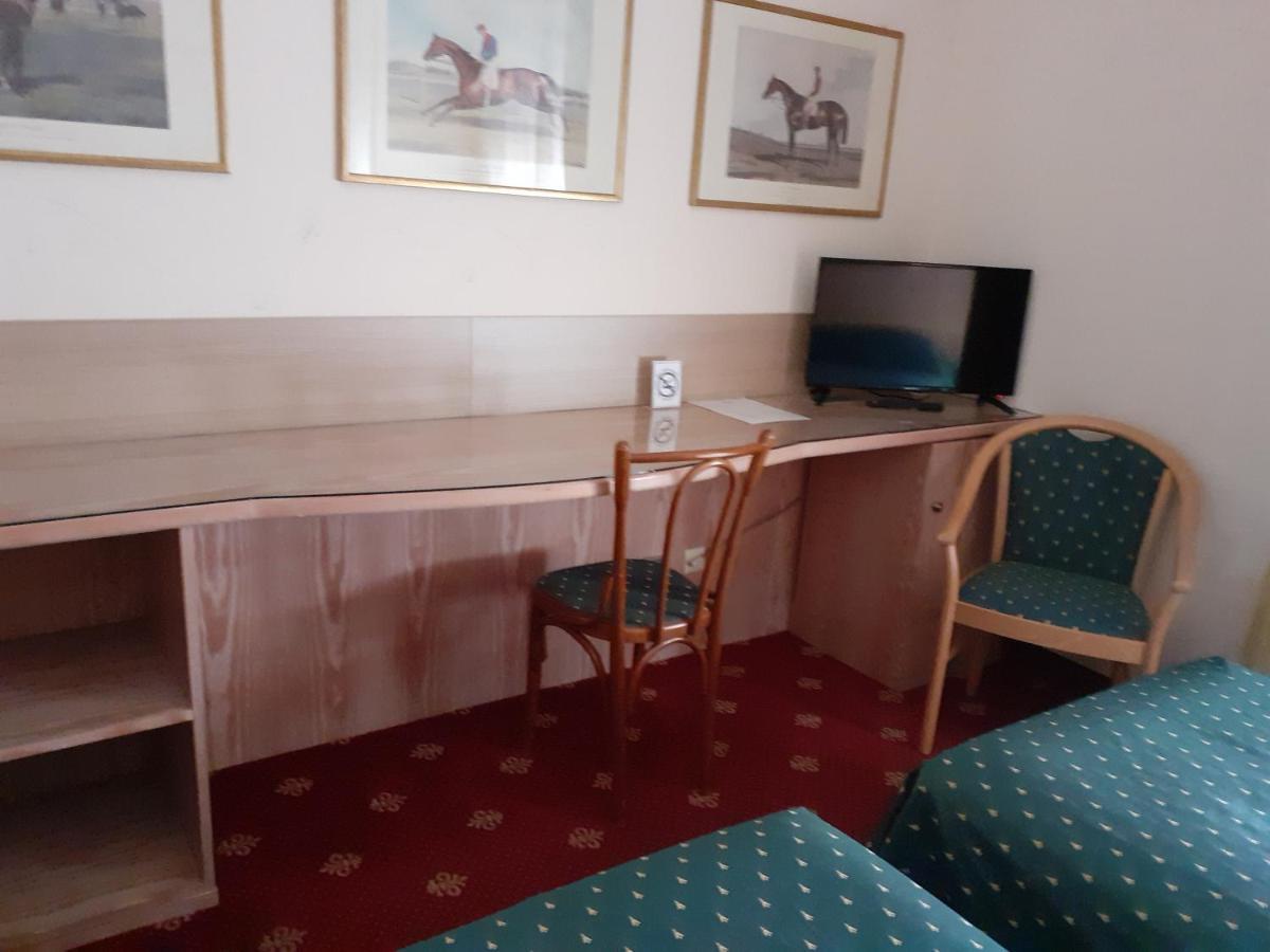 Polo Hotel Узмате-Велате Экстерьер фото